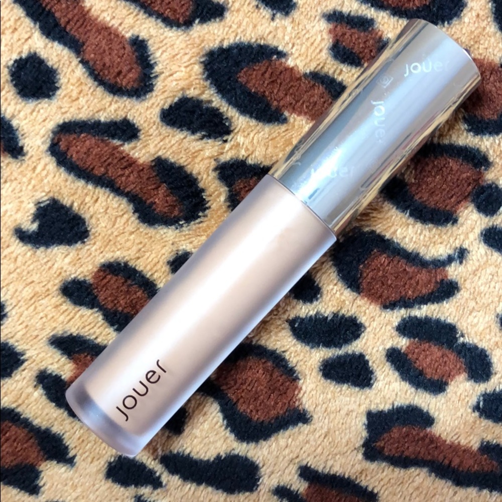 Jouer Essential high coverage liquid concealer